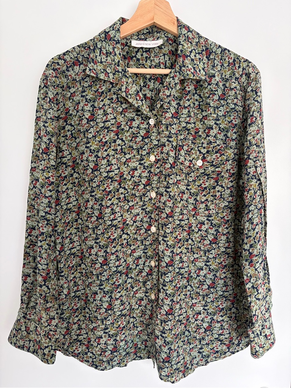 Jones New York Vintage Floral Ditsy Button Down Blouse